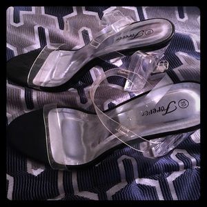 Forever Women’s Clear And Black Heels Size 10